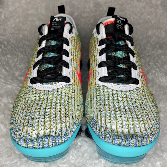 Nike Air Vapormax Flyknit 3 - Picture 4 of 6